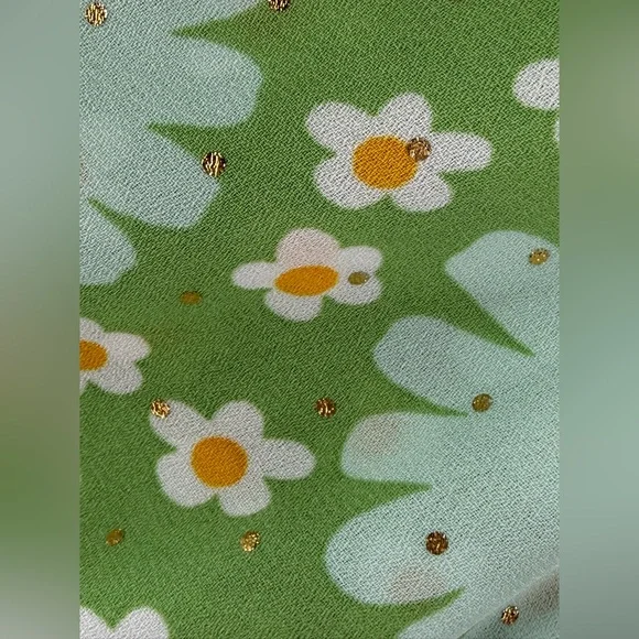 Lulus Retro Romantic Green Daisy Print Halter Crop Top & Mini Skirt Set - Picture 6 of 15